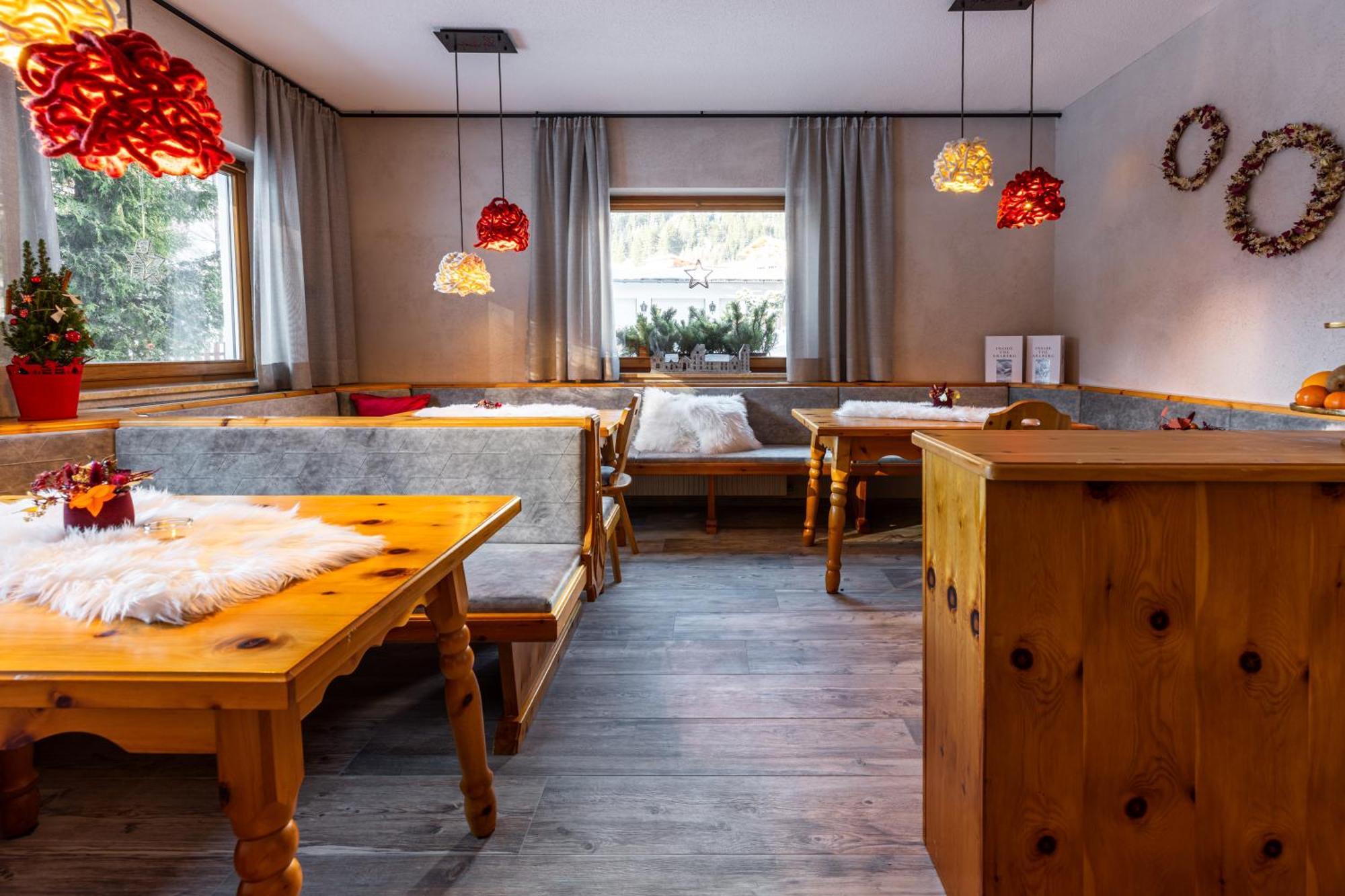 Quality Hosts Arlberg - Afoch Fei - Das Landhaus Sankt Anton am Arlberg Kültér fotó
